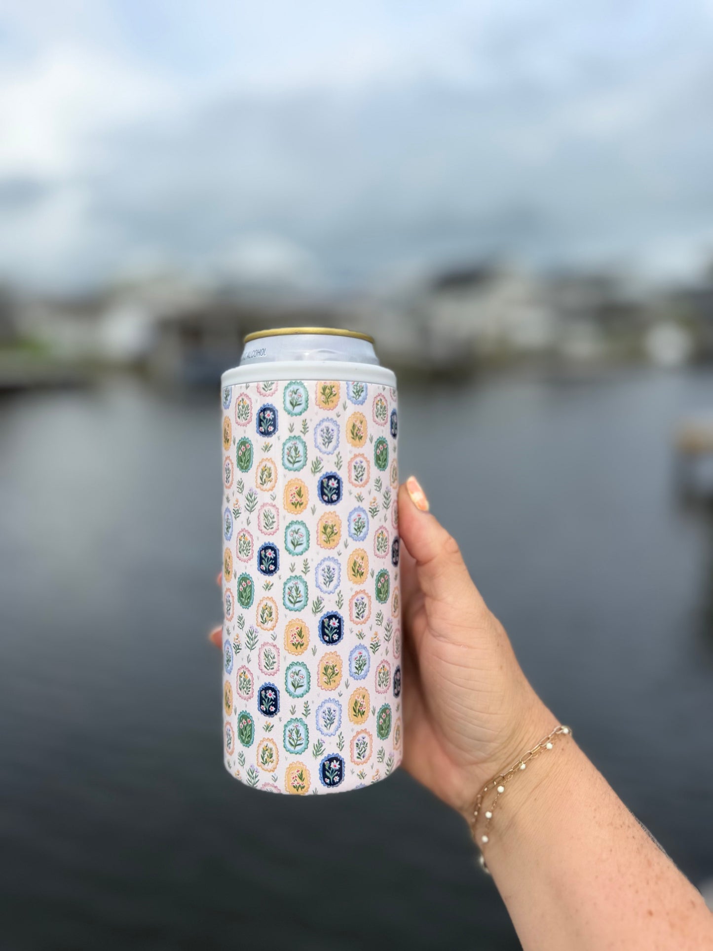 Botanical Frames Can Cooler