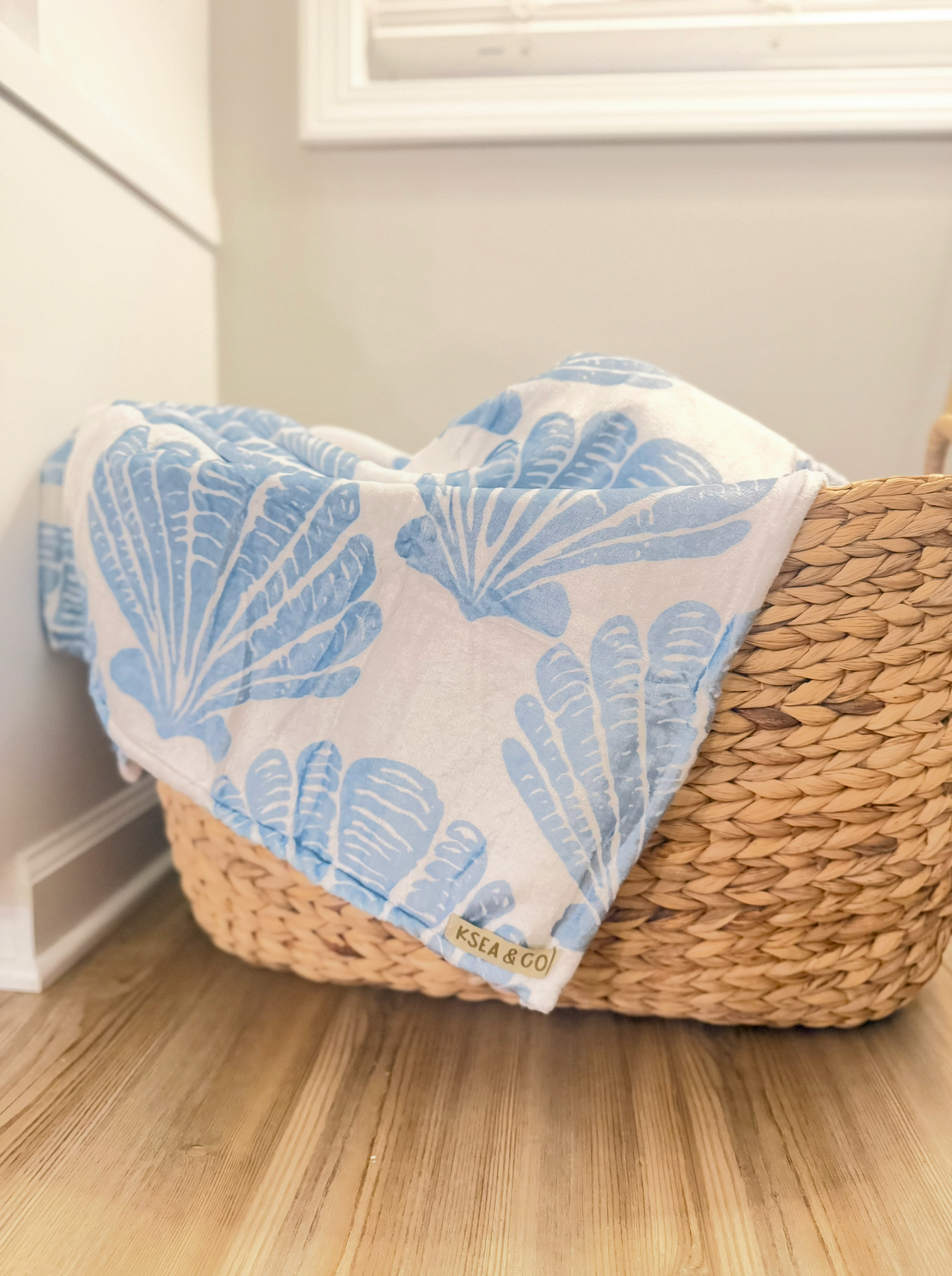 Sea Breeze Throw Blanket