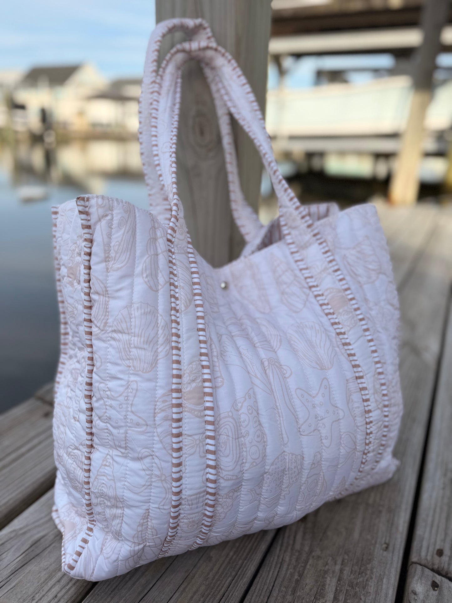 Ivory Tides Quilted Tote Bags