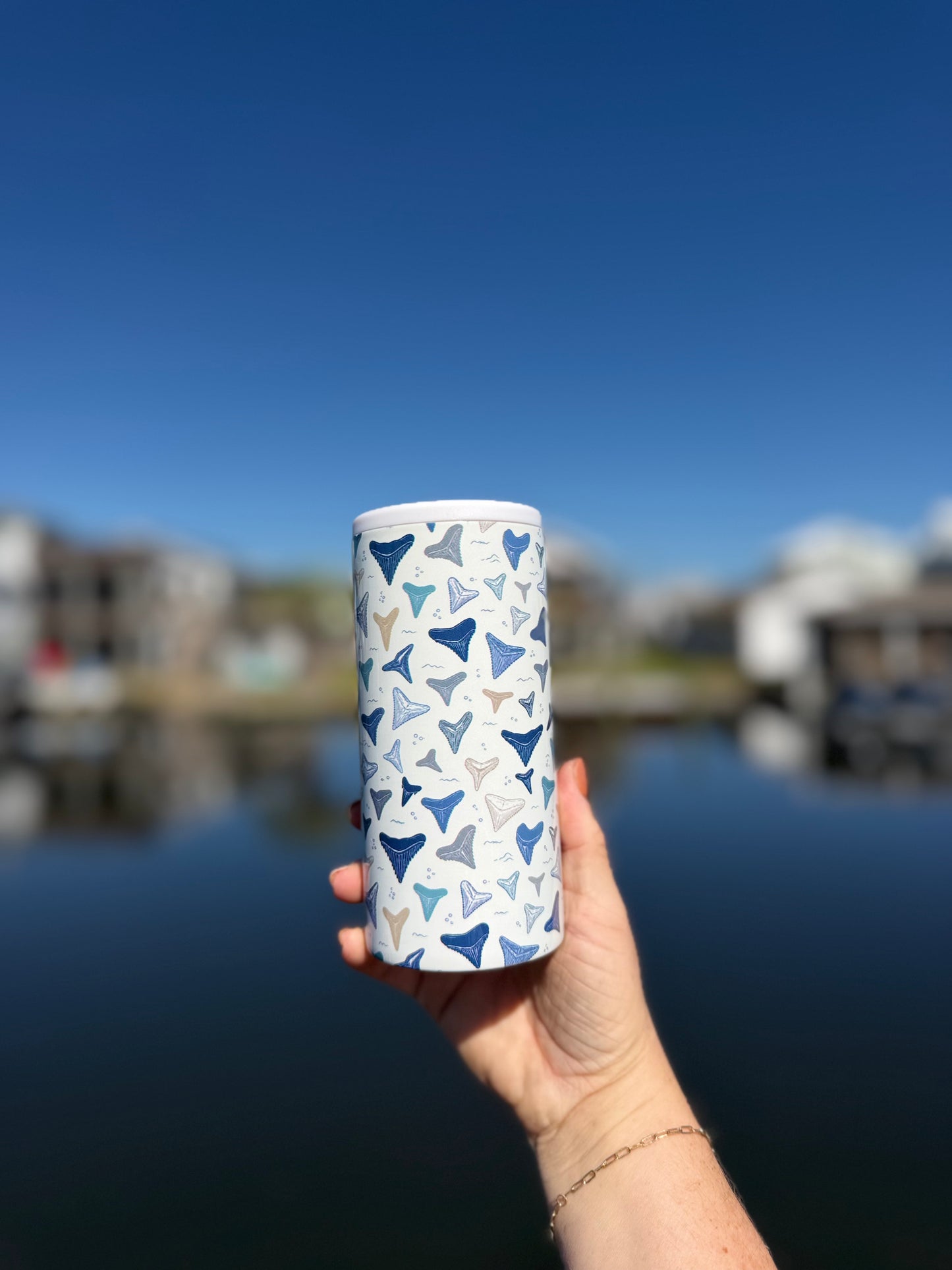 Shark Tooth Cove Can Cooler
